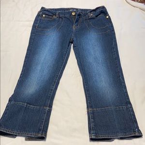 Capri Jeans